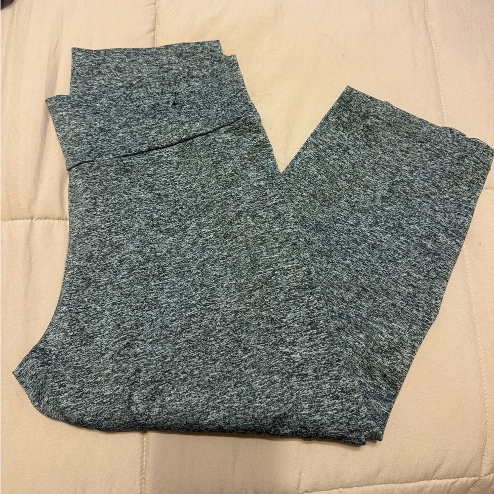 Women’s Leggings Grey Size Medium Mandee